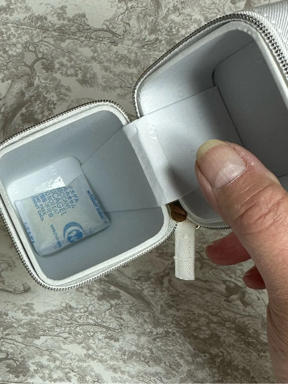 Dior Make-up Brush holder